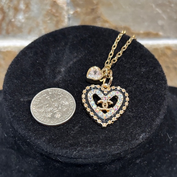 Gold Chain necklace with a designer logo Crystal heart charm - Picture 5 of 5